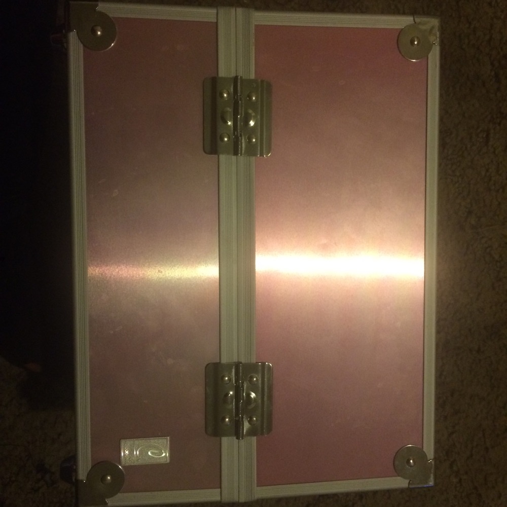 A pink caboodle